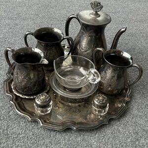 Crafton Serving Tray Silver Plate Round Floral Large Victorian 7662 Vintage